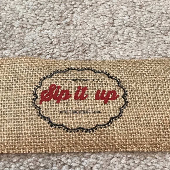 ⚡️ HOST PICK⚡️ NWOT Set of 6 Burlap Koozies - Picture 7 of 9